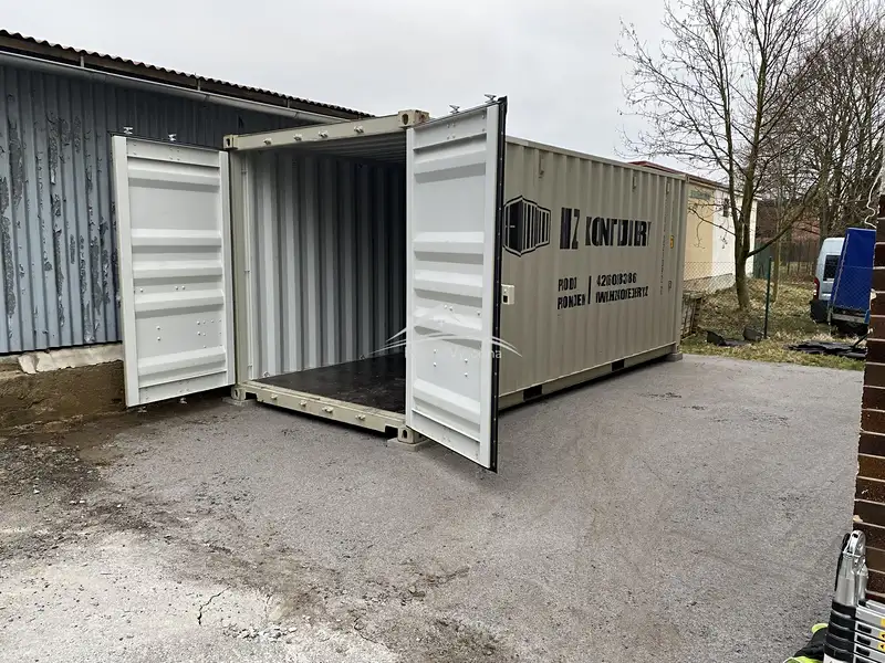 Pronájem skladového prostoru 15 m², Pelhřimov – náhled fotky 1