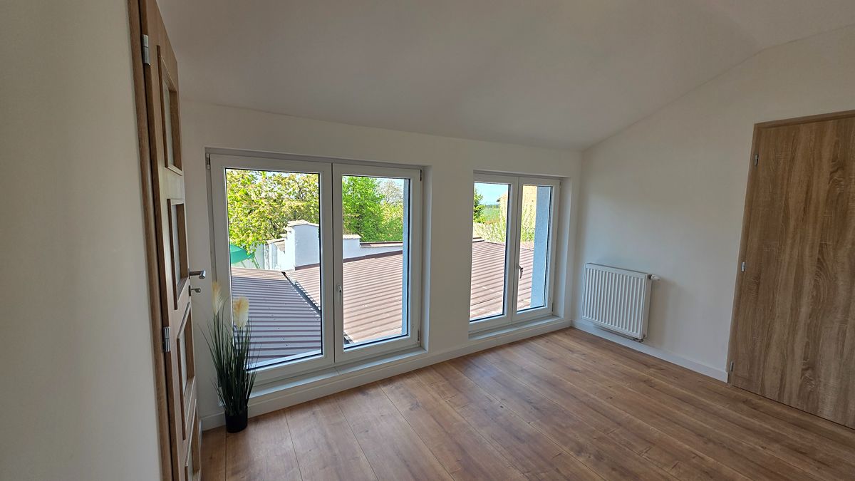 Prodej rodinného domu 222 m², pozemek 298 m²