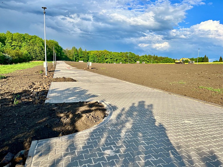 Prodej pozemku, 901 m² (1 z 8)