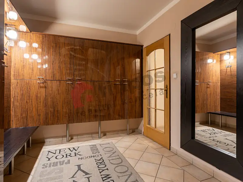 Prodej vily 386 m², pozemek 2480 m², Hvězdonice – náhled fotky 3