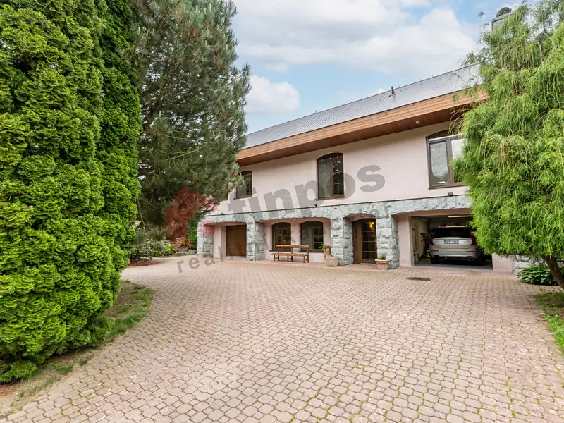 Prodej vily 386 m², pozemek 2480 m², Hvězdonice – náhled fotky 2