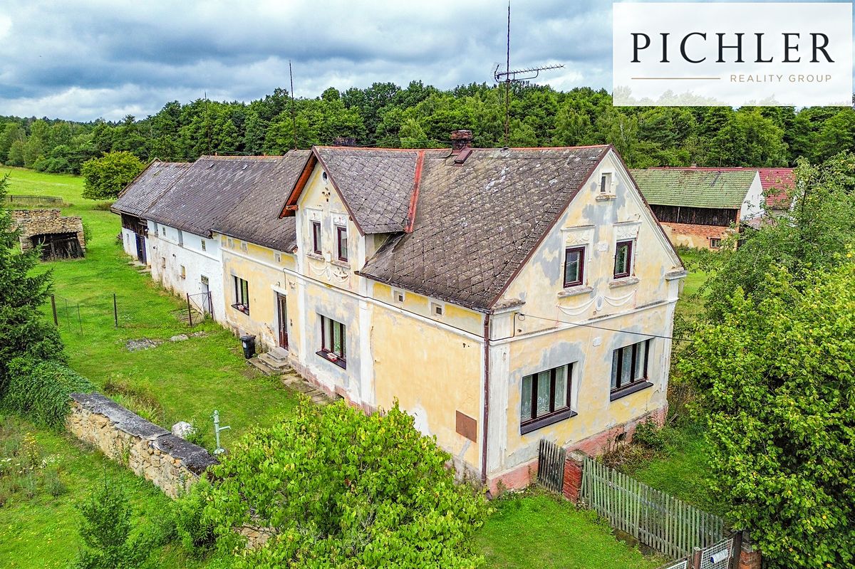 Prodej rodinného domu 417 m², pozemek 3580 m²