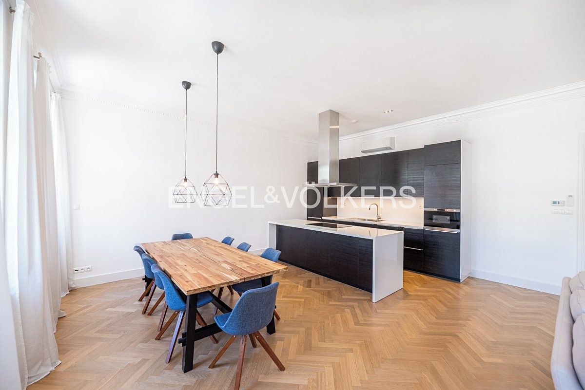 Pronájem bytu 5+kk 172 m²