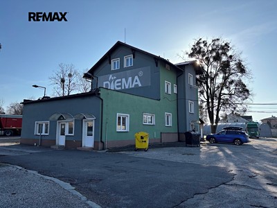 Pronájem skladového prostoru 215 m²