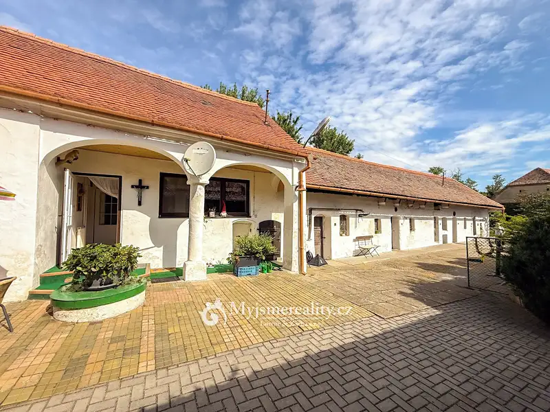 Prodej rodinného domu 130 m², pozemek 3218 m², Slup – náhled fotky 1