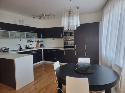 Pronájem bytu 3+kk 100 m²