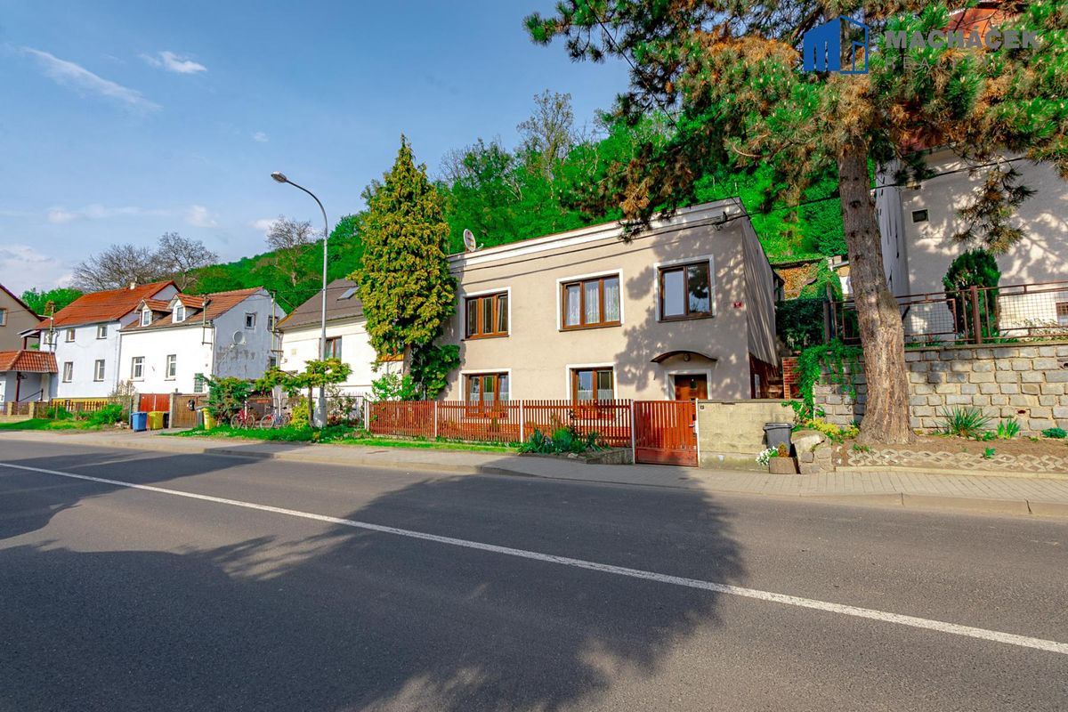 Prodej rodinného domu 120 m², pozemek 626 m² – fotografie 4