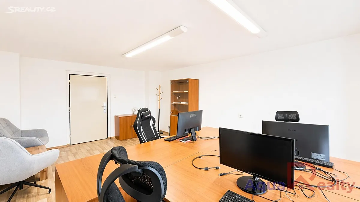 Pronájem kanceláře 22 m² – pohled 5