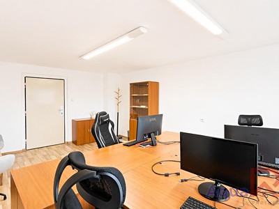 Pronájem kanceláře 22 m² — photo 5