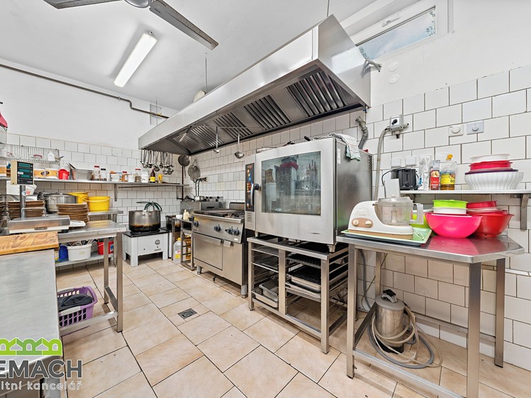 Комерційне приміщення на продаж, 320 м² (12 з 23)