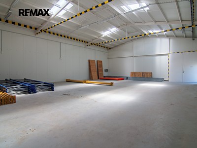 Pronájem skladového prostoru 333 m²