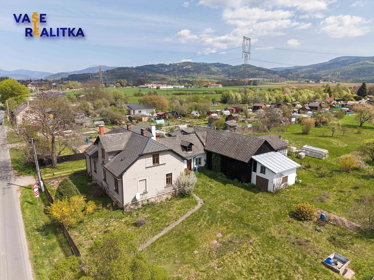 Prodej rodinného domu 150 m², pozemek 6756 m²