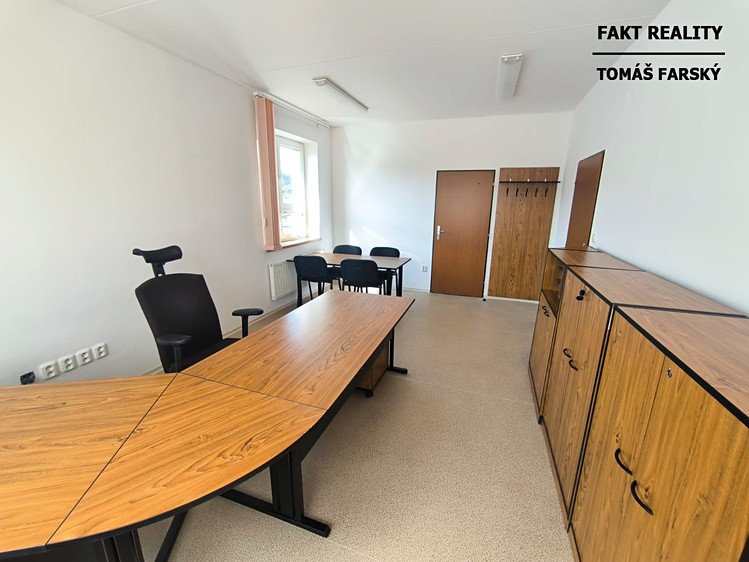 Pronájem komerčního prostoru, 22 m² (6 z 13)