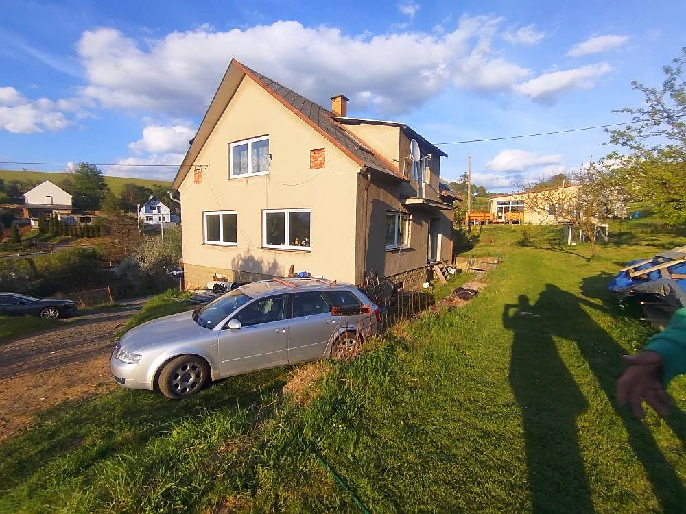 Prodej rodinného domu 162 m², pozemek 1277 m² – fotografie 2