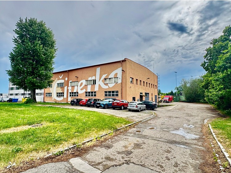 Gewerbefläche zum Kauf, 1.574 m² (16 von 18)
