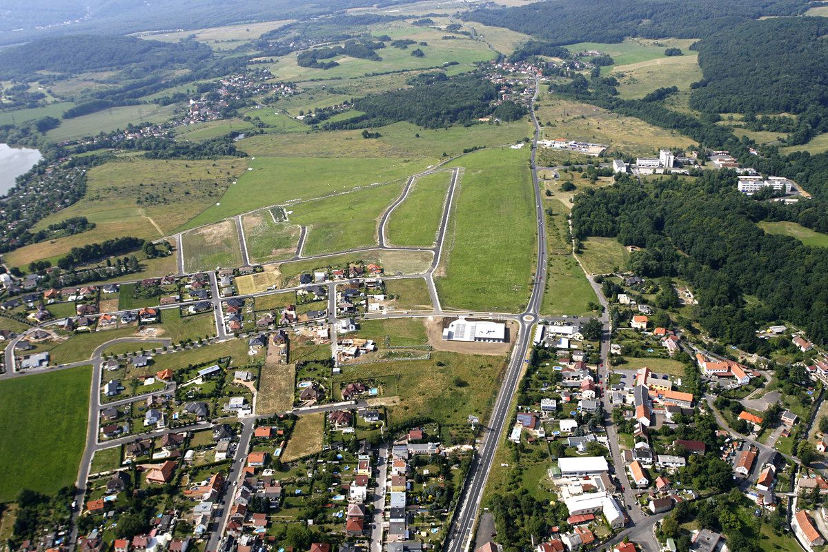 Prodej stavebního pozemku 1300 m² – fotografie 2