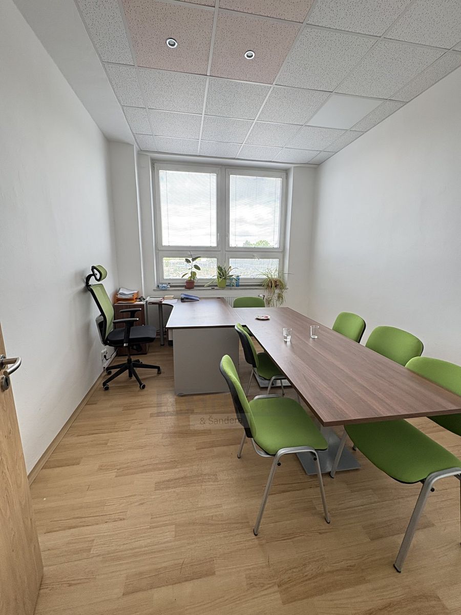 Pronájem kanceláře 70 m² – fotografie 4