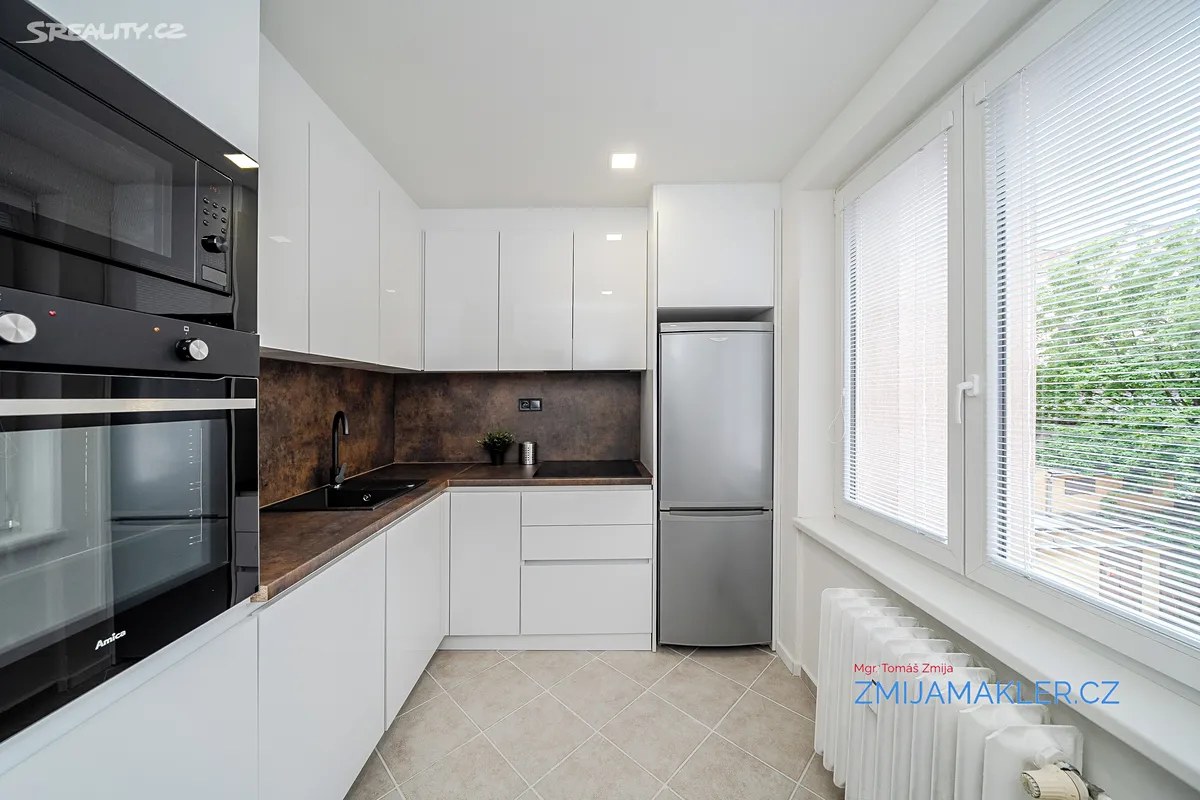 Pronájem bytu 3+1 82 m² - Widok 5