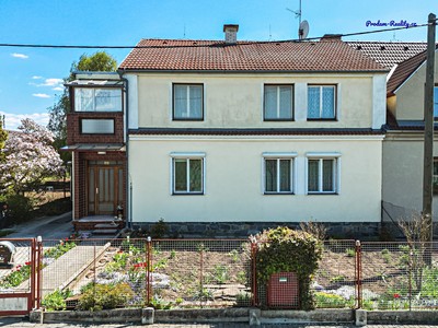 Prodej  rodinného domu 250 m², pozemek 1 580 m²