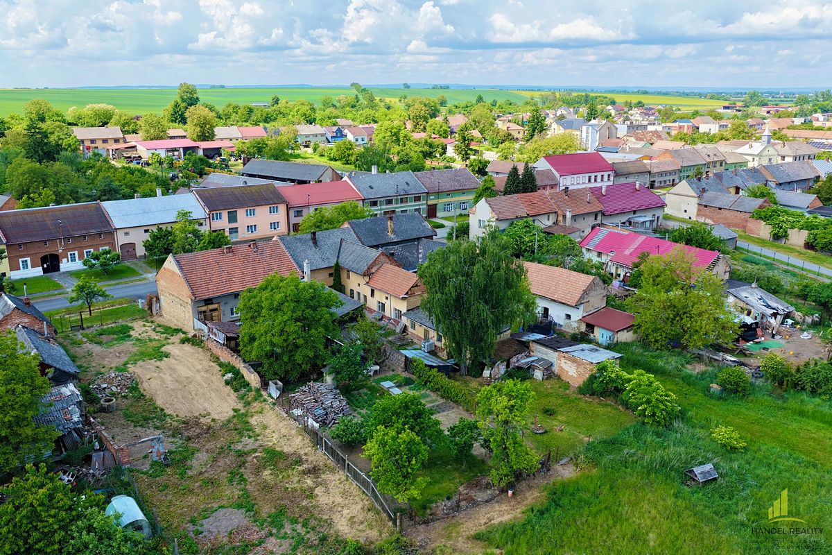 Prodej stavebního pozemku 633 m² – fotografie 2