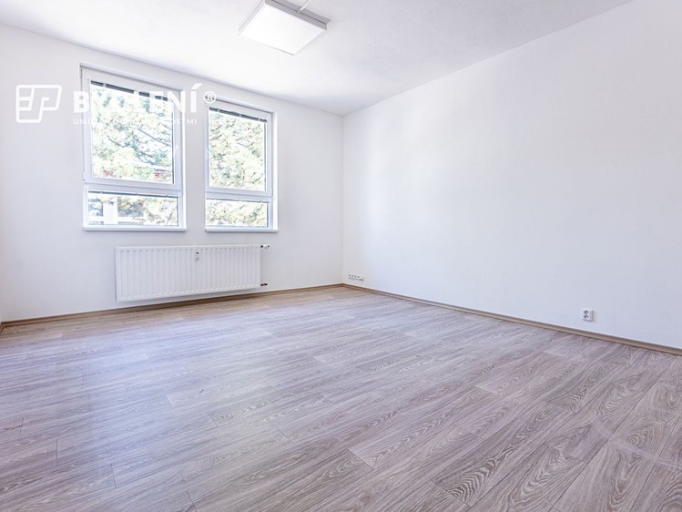Pronájem komerčního prostoru, 2 109 m² (26 z 30)
