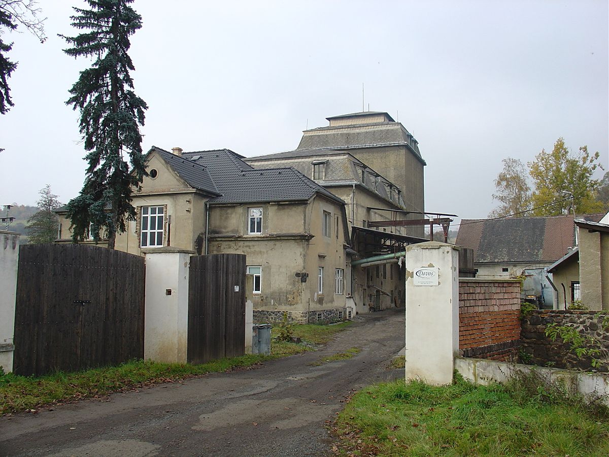 Prodej vily 350 m², pozemek 20218 m²
