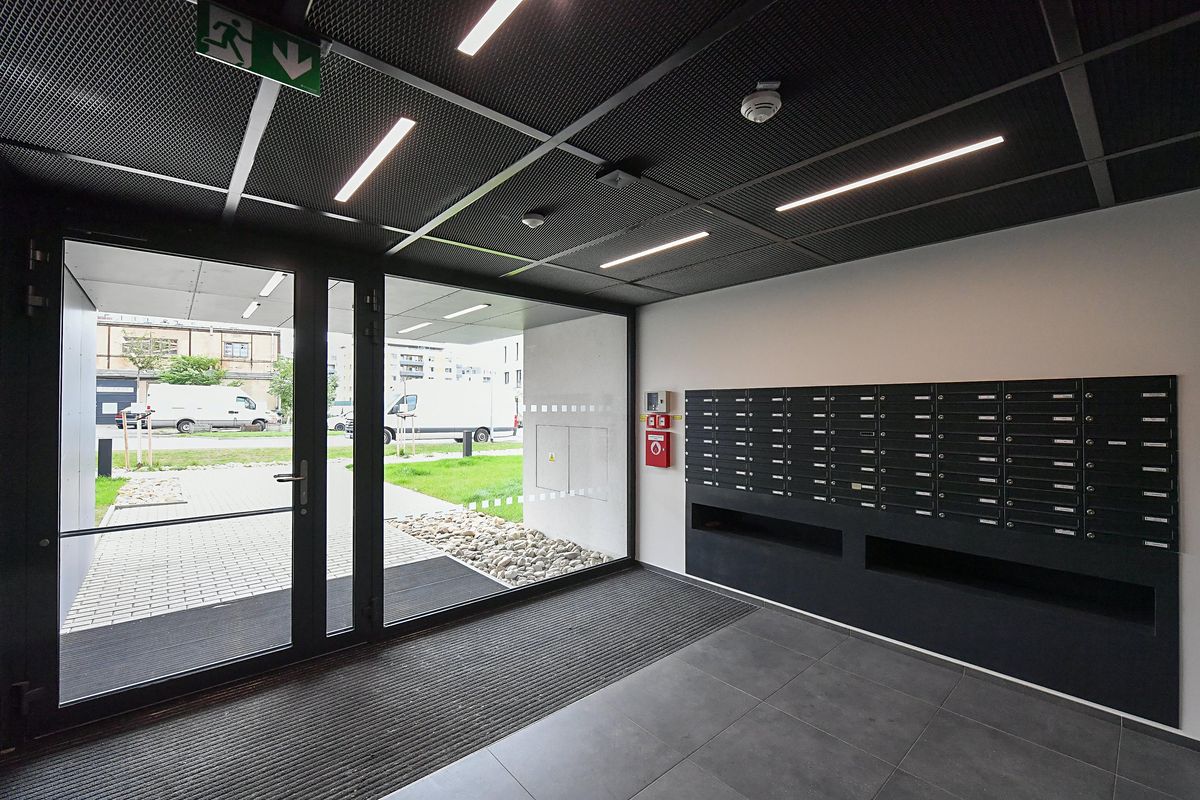 Pronájem garáže 15 m² – fotografie 3