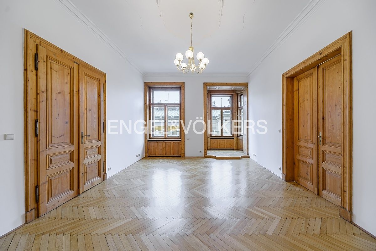 Pronájem bytu 5+1 170 m²