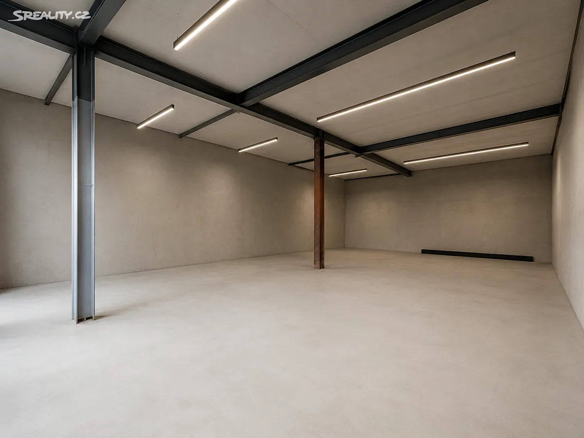 Pronájem obchodního prostoru 124 m², Praha