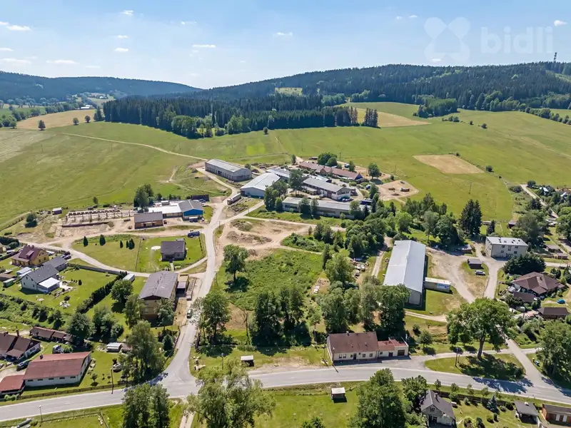 Prodej stavebního pozemku 3878 m², Hajnice – náhled fotky 2