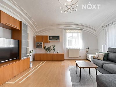 Prodej rodinného domu 221 m², pozemek 2284 m²