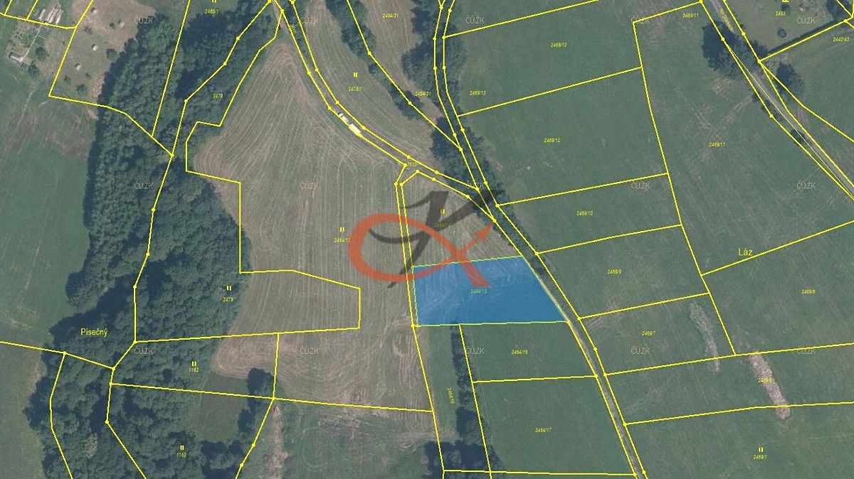 Prodej pole 1550 m²