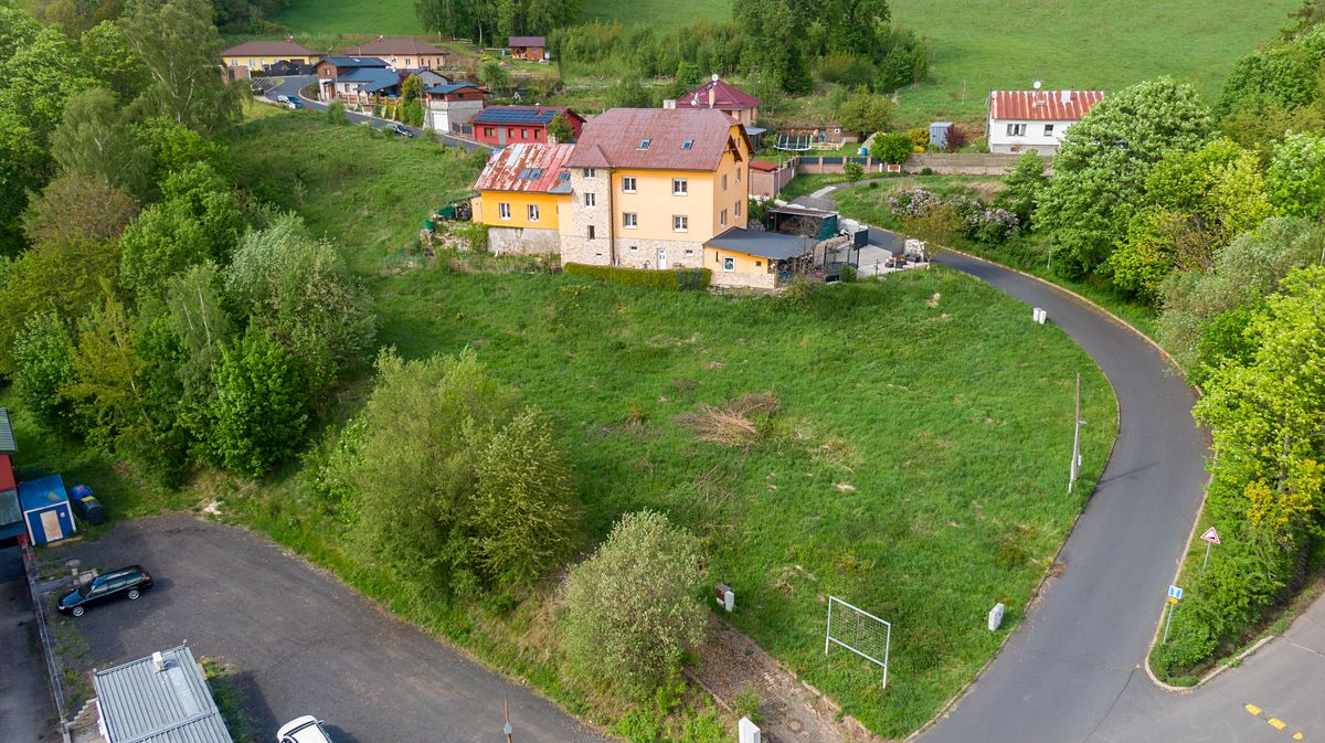 Prodej stavebního pozemku 851 m²