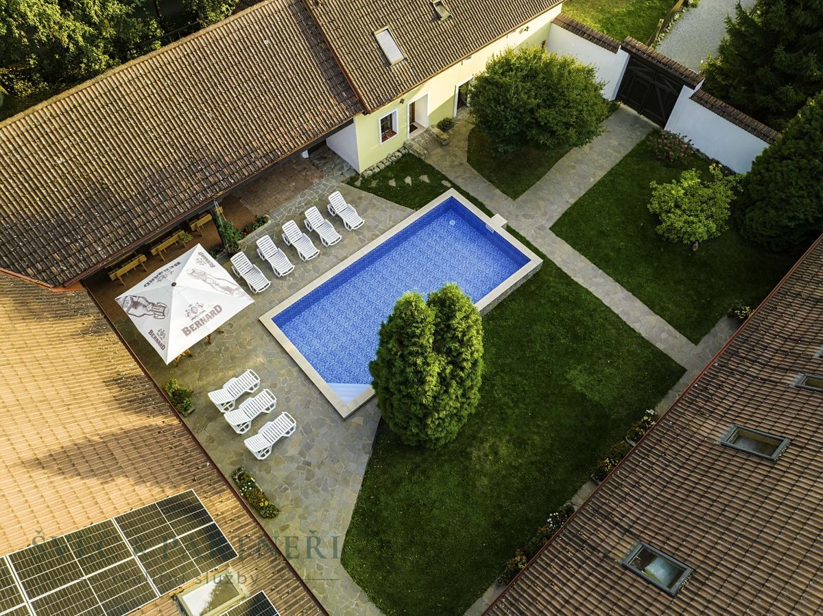 Prodej rodinného domu 2041 m², pozemek 5342 m² – fotografie 2