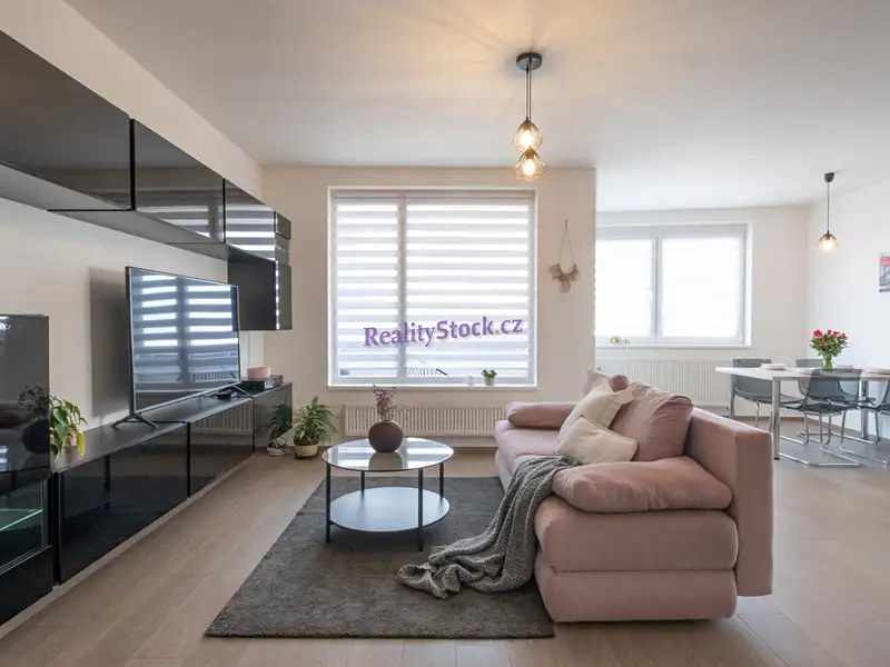 Prodej bytu 4+kk 119 m², Praha – náhled fotky 3