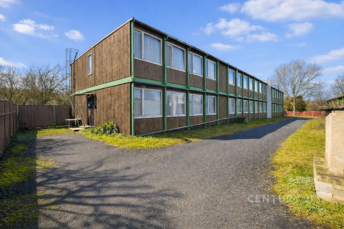 Prodej ubytovacího zařízení 1048 m²