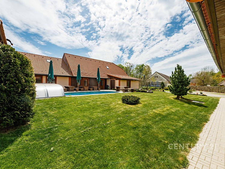 Будинок на продаж, 1 320 м² (41 з 48)