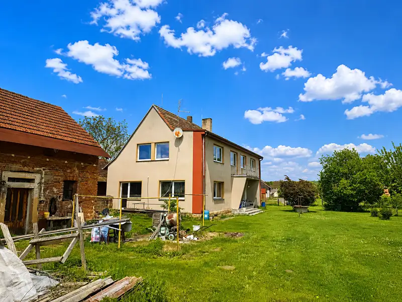 Prodej rodinného domu 200 m², pozemek 5269 m², Sběř – náhled fotky 2