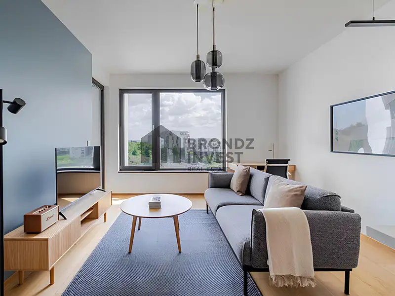 Pronájem bytu 2+kk 55 m², Praha – náhled fotky 1