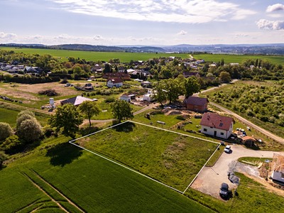 Prodej  stavebního pozemku 1 704 m²
