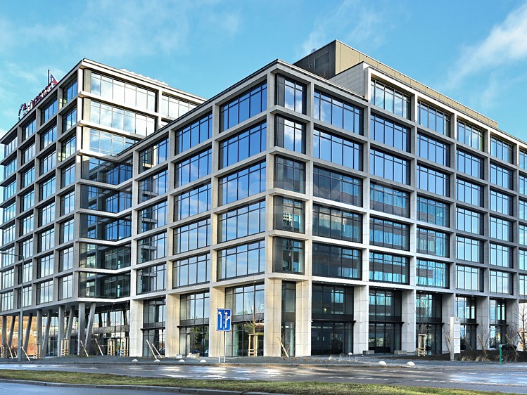 Pronájem komerčního prostoru, 460 m² (1 z 10)