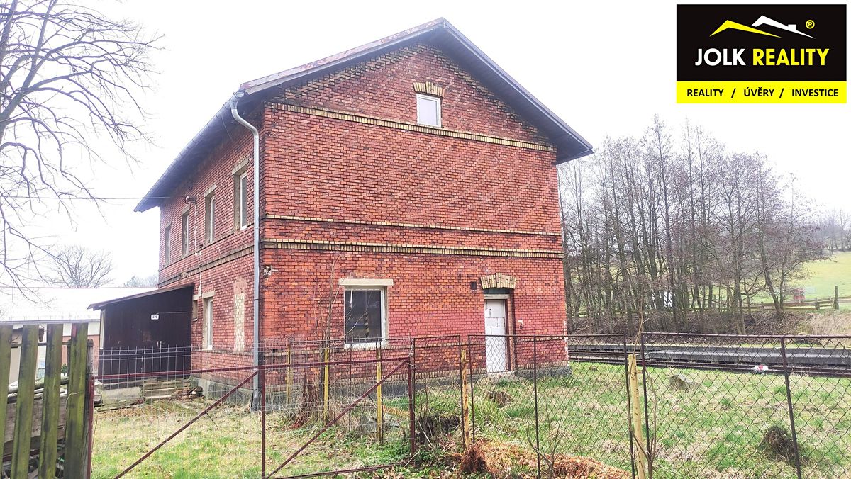 Prodej vícegeneračního domu 190 m², pozemek 128 m² – fotografie 2