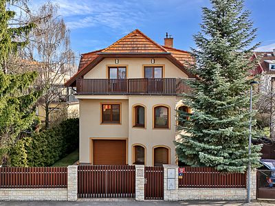 Prodej rodinného domu 285 m², pozemek 474 m²