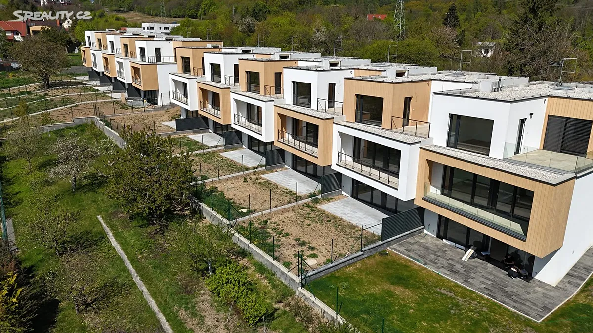 Prodej rodinného domu 192 m², pozemek 220 m² – pohled 5
