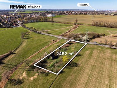 Prodej  komerčního pozemku 2 452 m²