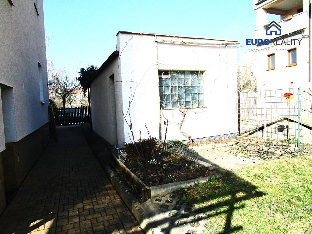 Prodej rodinného domu 160 m², pozemek 550 m² – fotografie 3