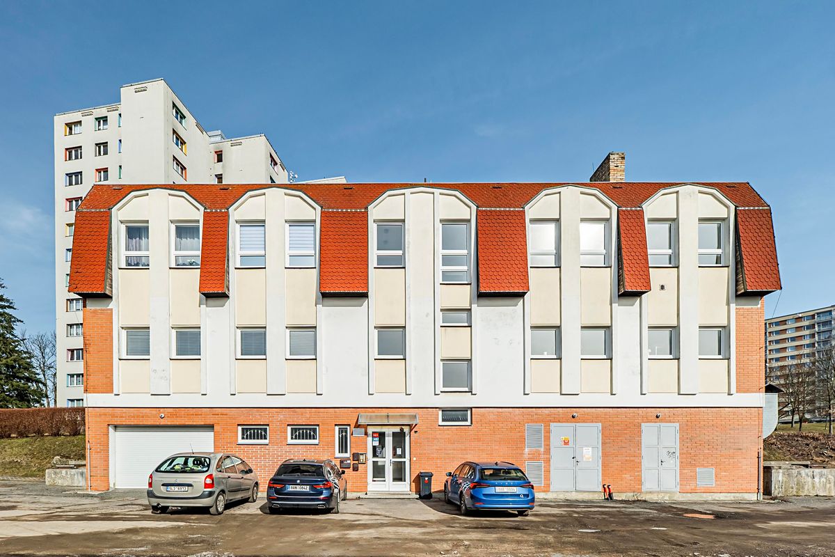 Prodej kanceláře 663 m²