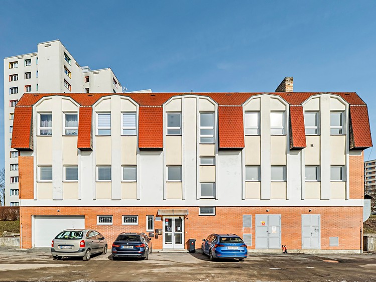 Комерційне приміщення на продаж, 663 м² (1 з 11)