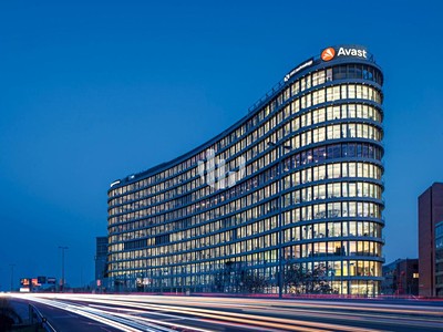 Pronájem kanceláře 1 511 m²