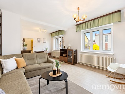 Prodej  rodinného domu 226 m², pozemek 343 m² — photo 2